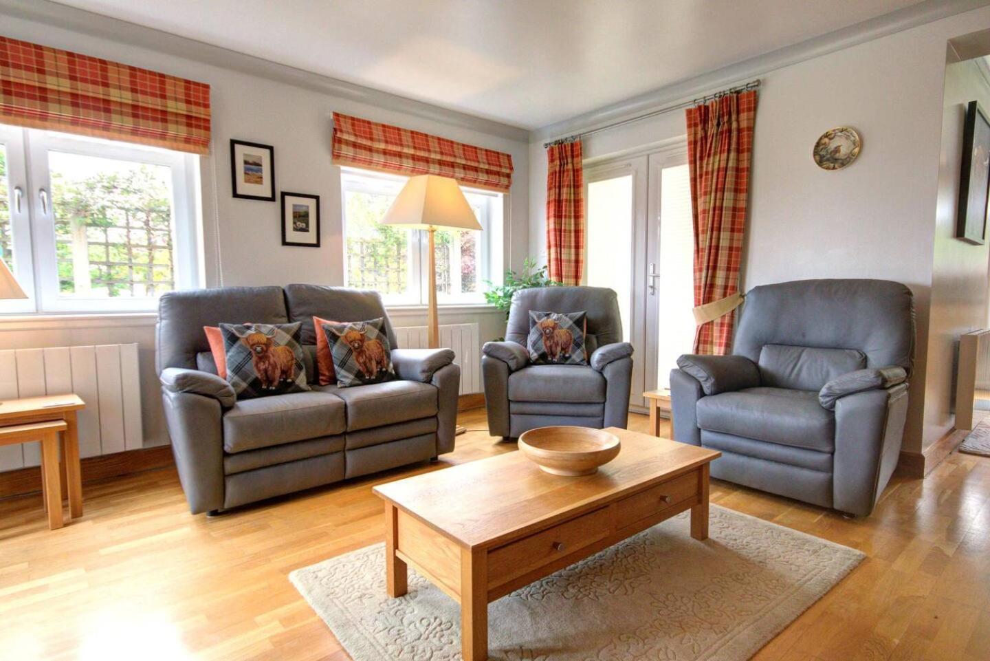 No1 The Links Apartment, Brora Bagian luar foto