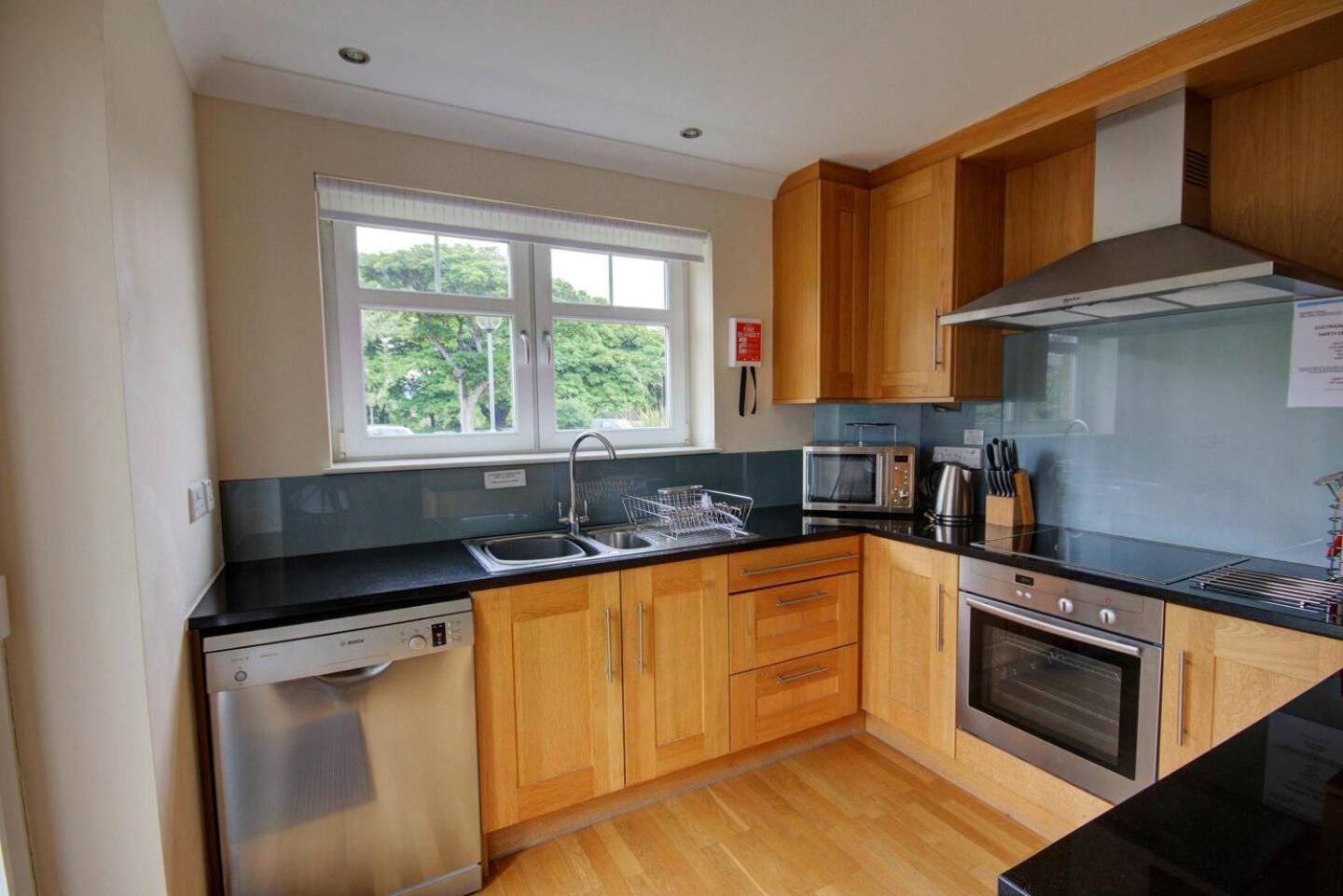No1 The Links Apartment, Brora Bagian luar foto