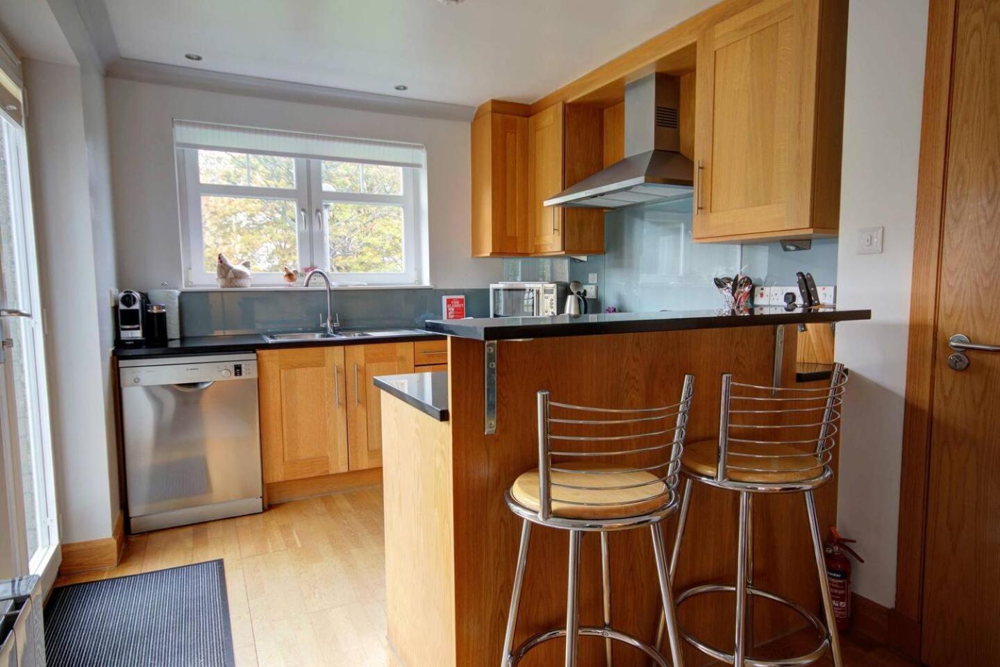 No1 The Links Apartment, Brora Bagian luar foto
